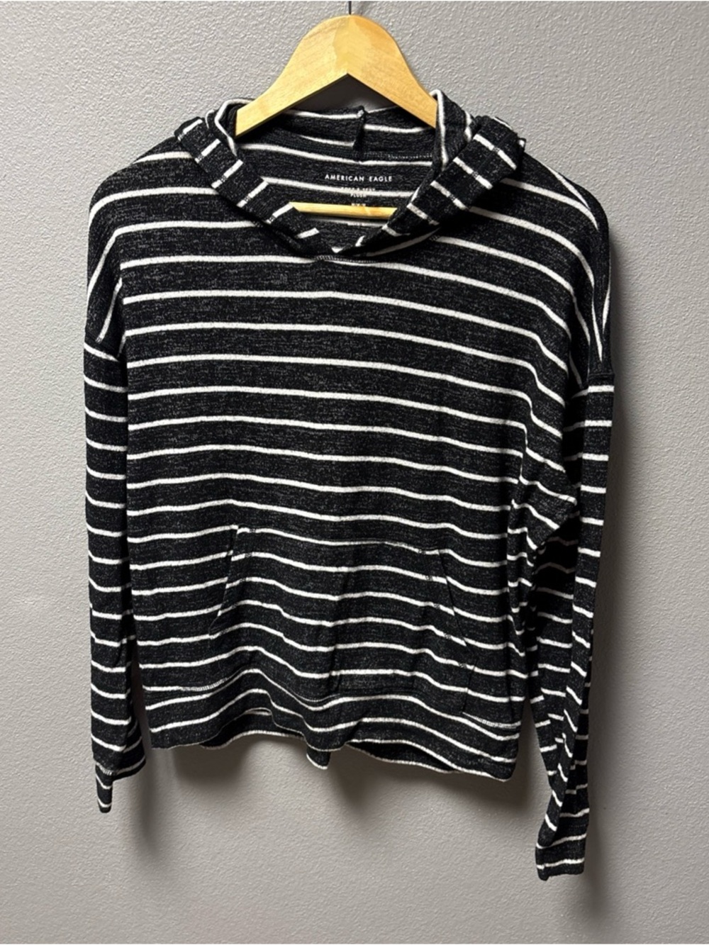 American Eagle Black & White Striped Lightweight Hoodie, Women’s Size M
